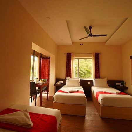 Lumino Dwellings Hotel Мунар Екстериор снимка