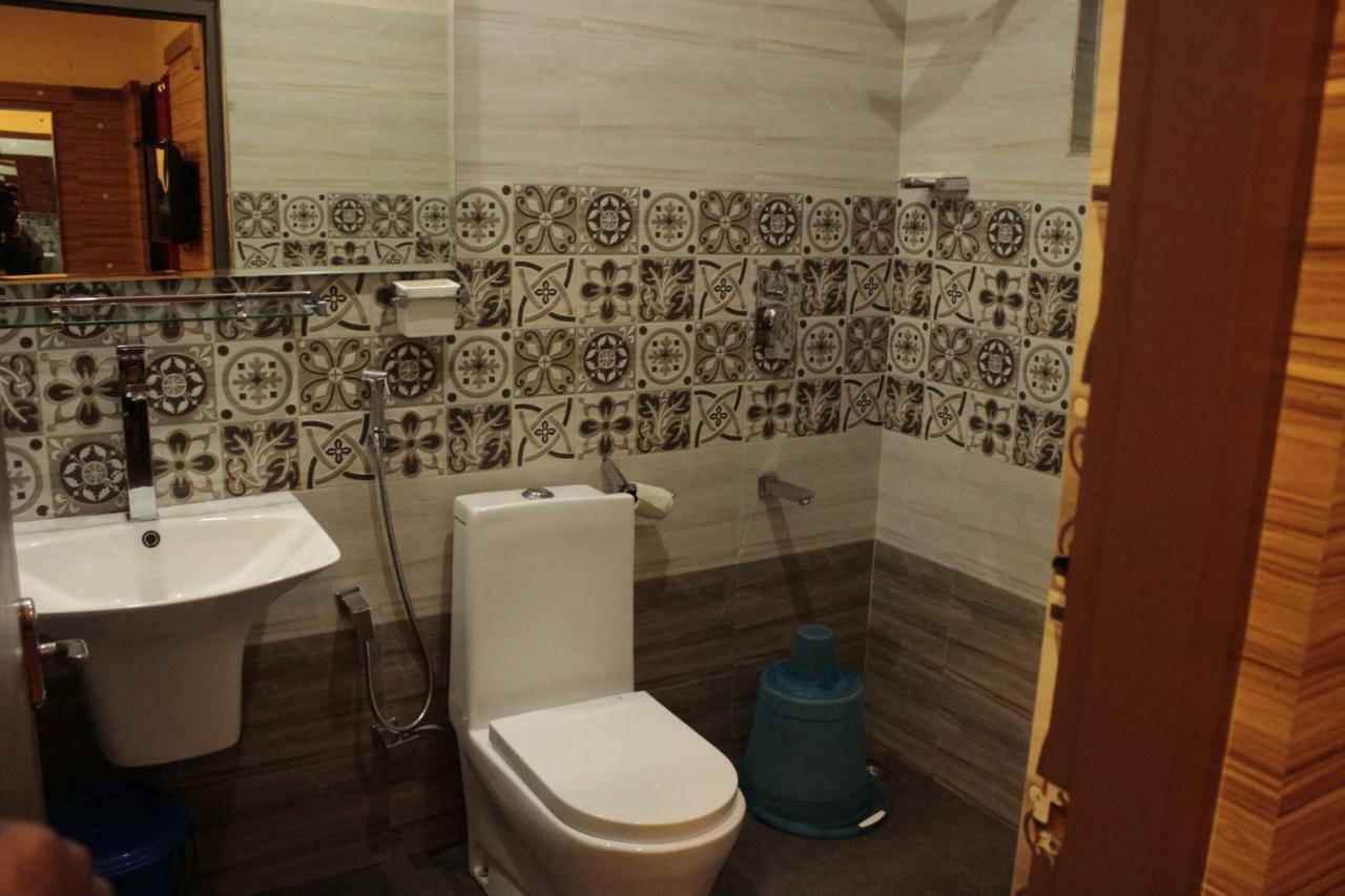 Lumino Dwellings Hotel Мунар Екстериор снимка