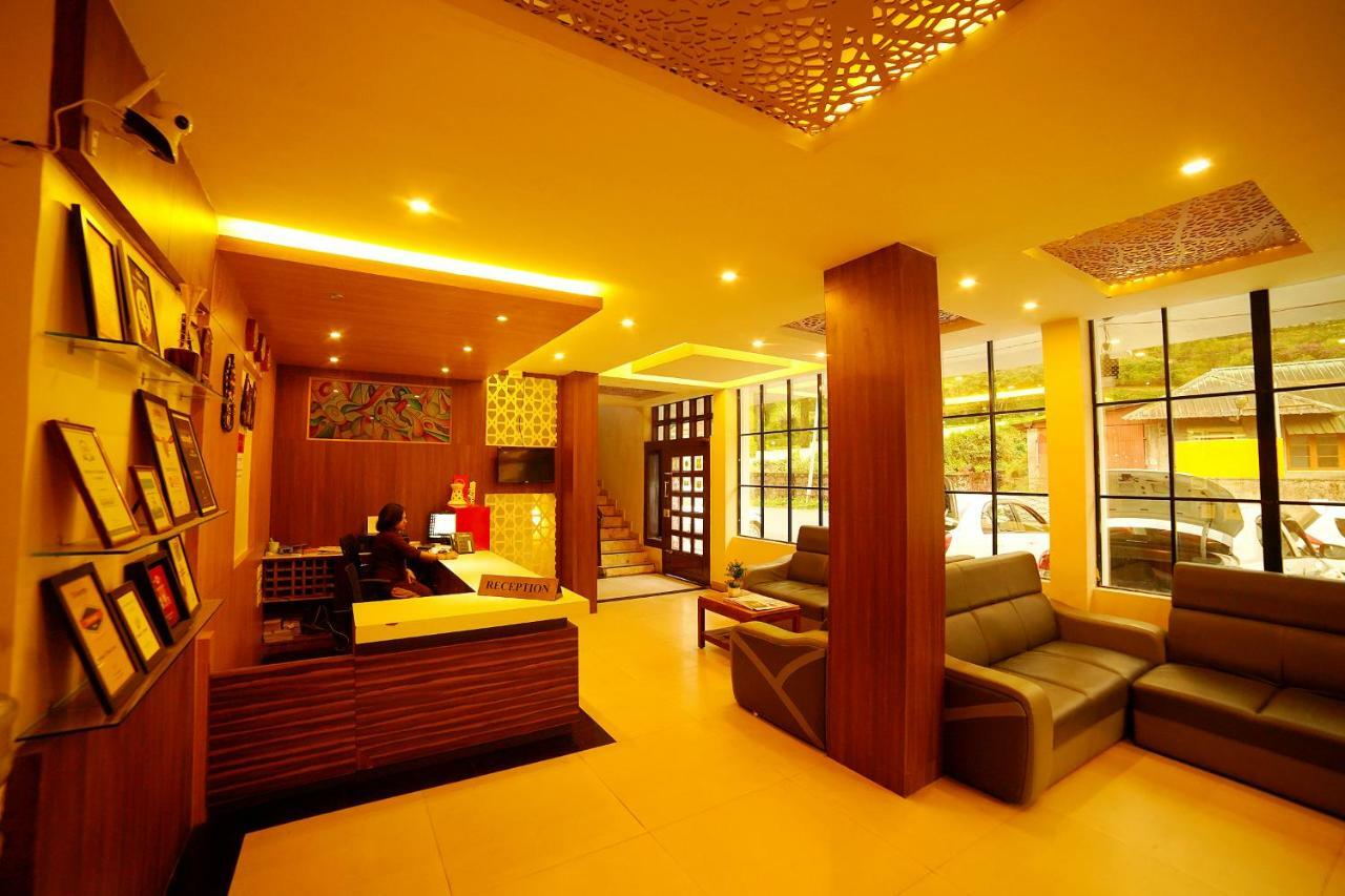 Lumino Dwellings Hotel Мунар Екстериор снимка