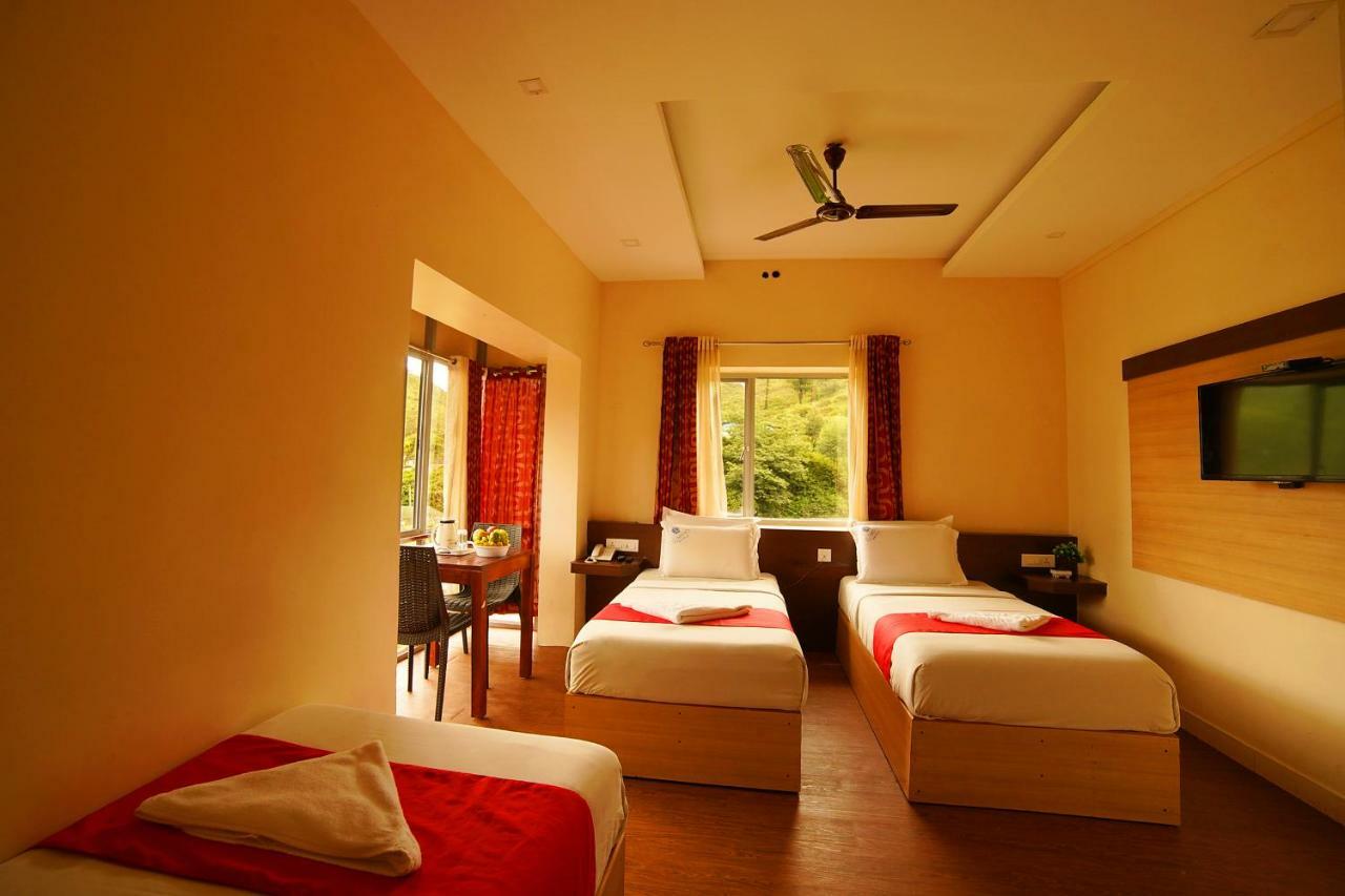 Lumino Dwellings Hotel Мунар Екстериор снимка