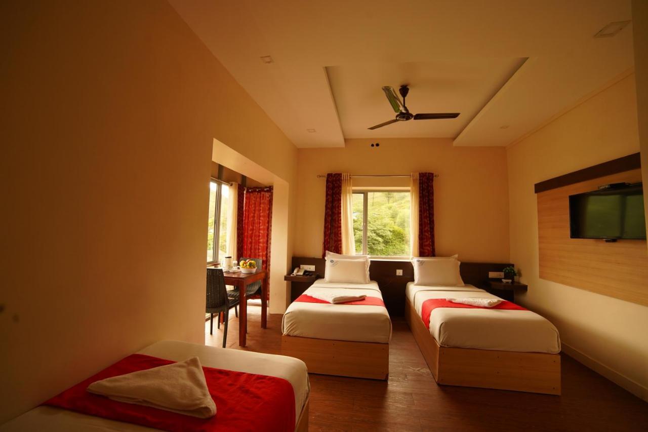Lumino Dwellings Hotel Мунар Екстериор снимка
